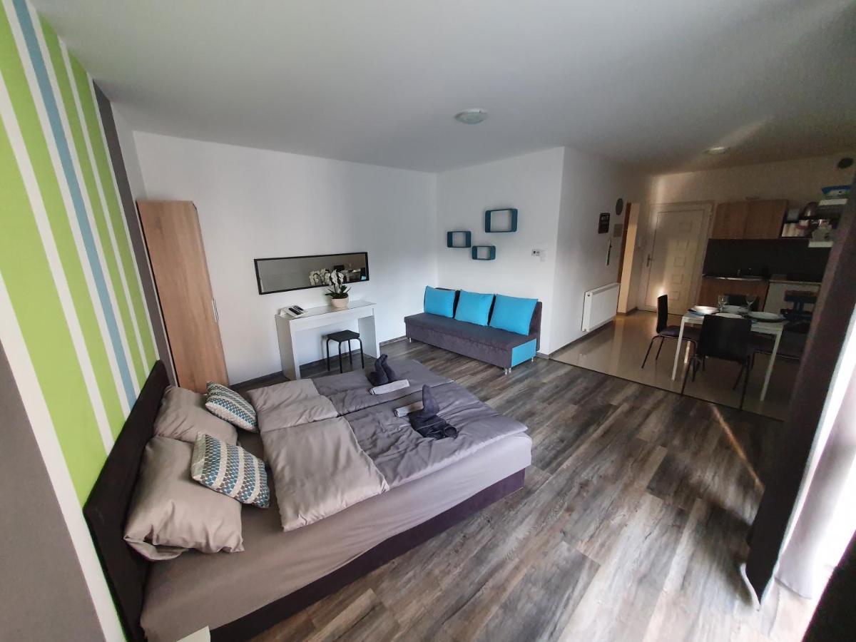 Lexi Apartman Apartamento Hajdúszoboszló Exterior foto