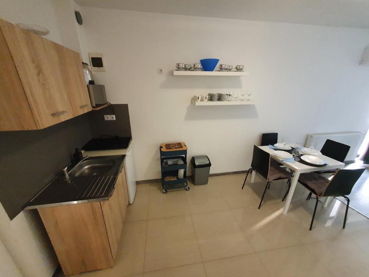 Lexi Apartman Apartamento Hajdúszoboszló Exterior foto
