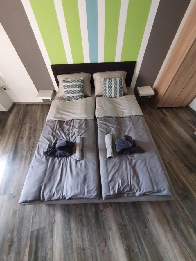 Lexi Apartman Apartamento Hajdúszoboszló Exterior foto